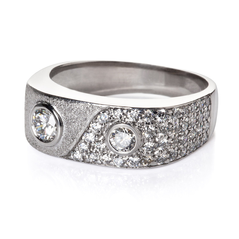 Yin Yang Engagement Ring – Diamonds 18k White Gold